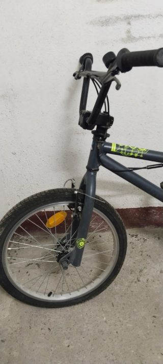 Bici BMX Decathlon wipe gris 21 pulgadas