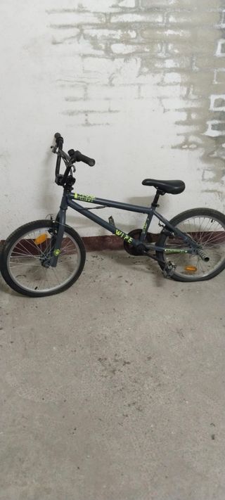 Bici BMX Decathlon wipe gris 21 pulgadas