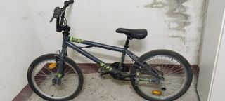 Bici BMX Decathlon wipe gris 21 pulgadas