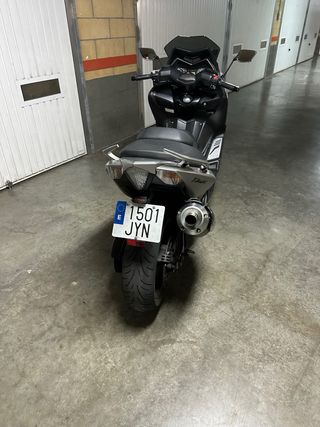 Yamaha T-Max 530 - Scooter 2017