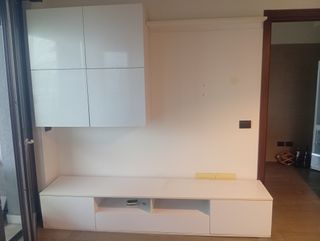 Cucina beige in legno e metallo