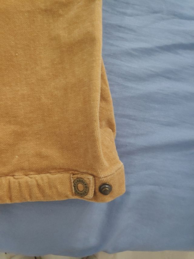 Bermudas pana Adolfo Domínguez