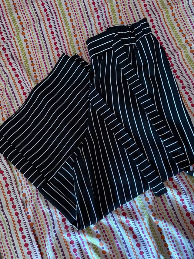 Pantalones palazzo rayas blancas y negras
