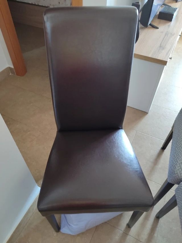 4 Sillas comedor piel marrón