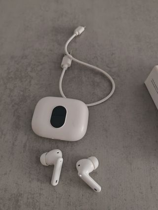 Auriculares inalámbricos blancos