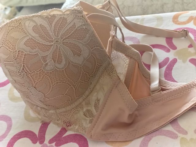 Reggiseno pizzo beige