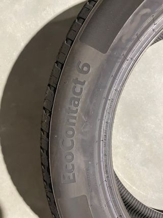 Neumáticos Continental 235/50 R19