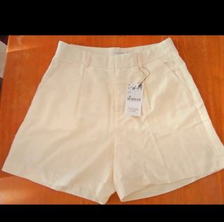 Bermuda amarilla sin estrenar