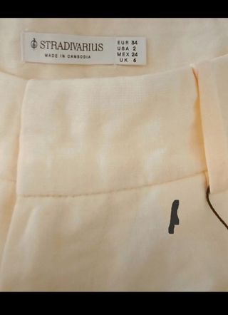 Bermuda amarilla sin estrenar