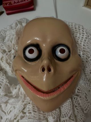 Máscara Momo Halloween