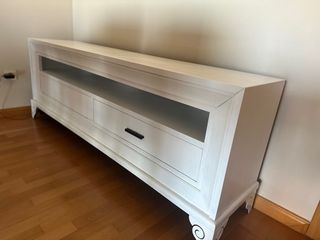 Mueble TV blanco madera