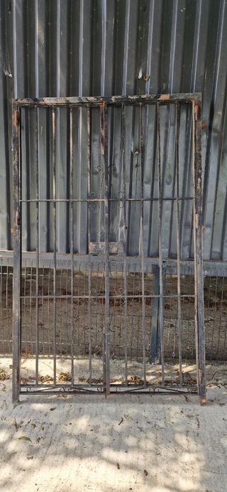 Rejas macizas 2 hojas.