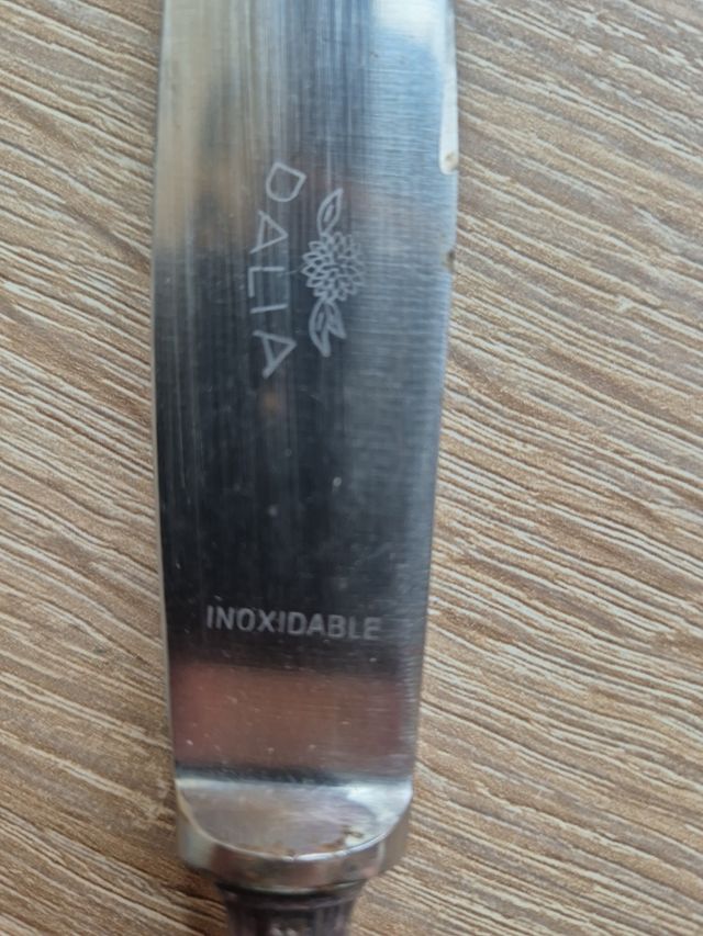 Cubertería incompleta de alpaca marca  DALIA.