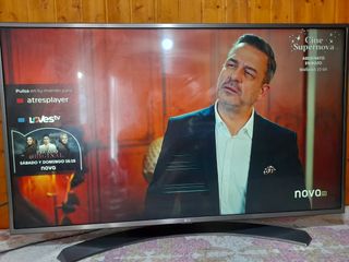 TV LG 49" 4K Smart TV