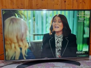 TV LG 49" 4K Smart TV