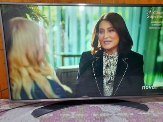 TV LG 49" 4K Smart TV