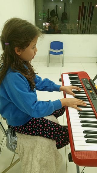 Clases piano para tus hijos