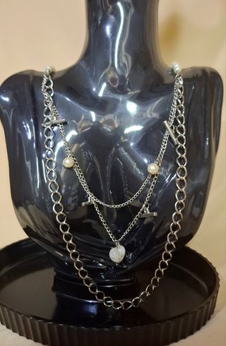 Collana multifilo con ciondolo a cuore