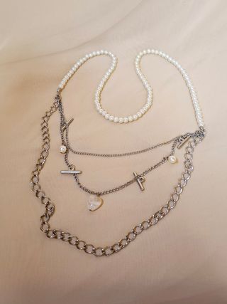 Collana multifilo con ciondolo a cuore