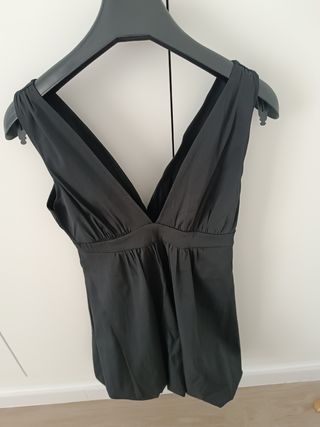 Vestido negro pichi abullonado