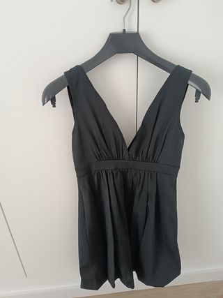 Vestido negro pichi abullonado