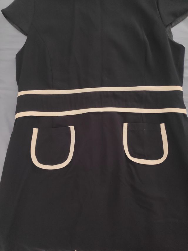 Vestido Cloche Negro c/Blanco