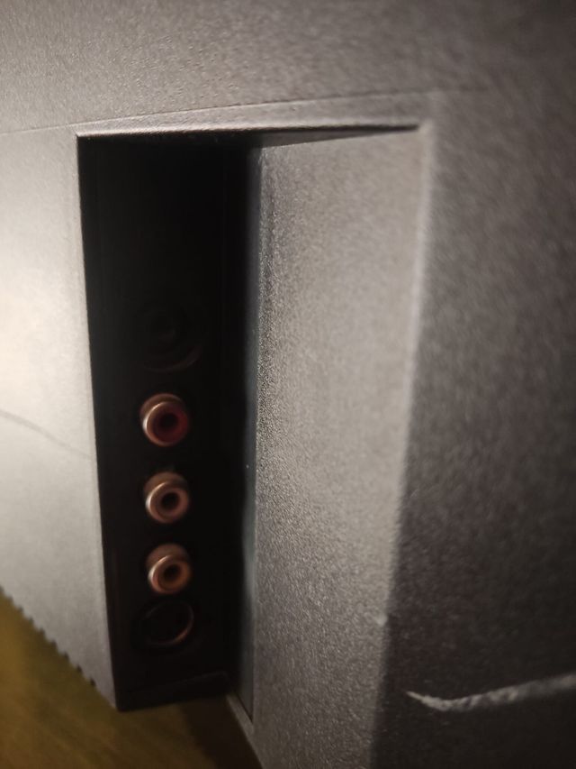 TV Philips 32" negra