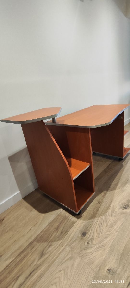 Escritorio madera marrón