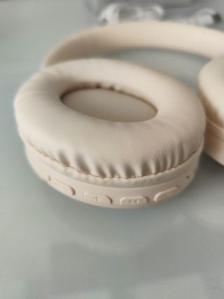 Auriculares Lenovo TH5 SIN ESTRENAR