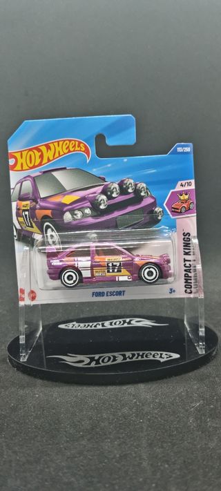 Hot Wheels Ford Escort - Compact Kings