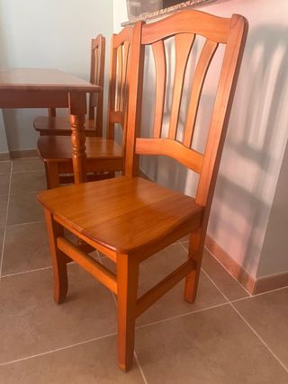 Conjunto mesa Comedor 4 Sillas Madera