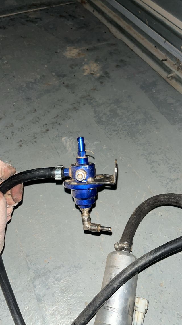 Bomba gasolina externa - usada