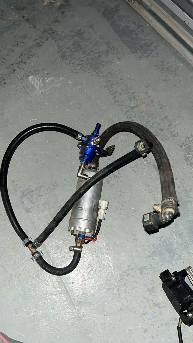 Bomba gasolina externa - usada