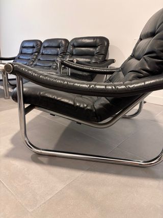 Sofá 3 plazas piel negra + 2 sillones + mesa