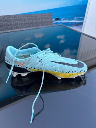 Zapatillas Nike Phantom césped artificial talla 40