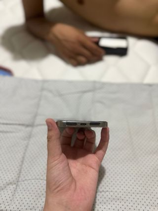 iPhone 16 Pro Max - Como nuevo