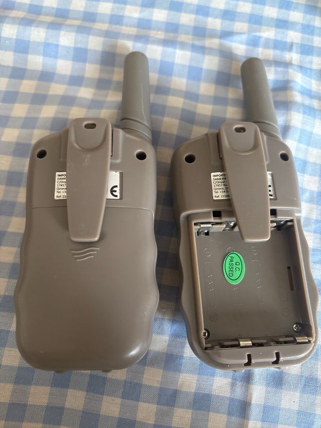 2 Walkie Talkies eurekakids