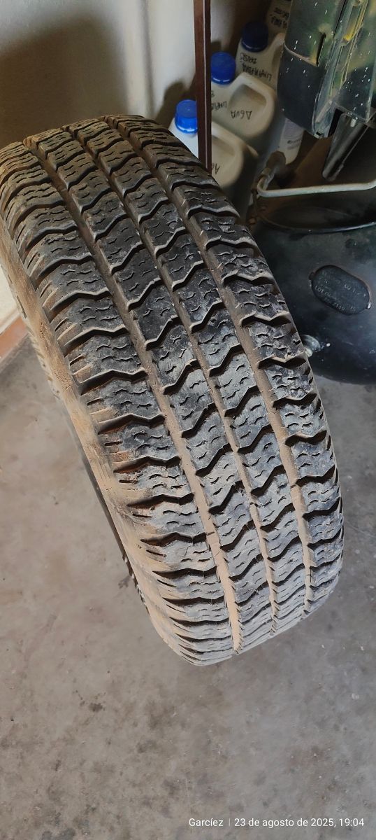 Rueda Nissan Patrol 235 75 r15 104/101 s