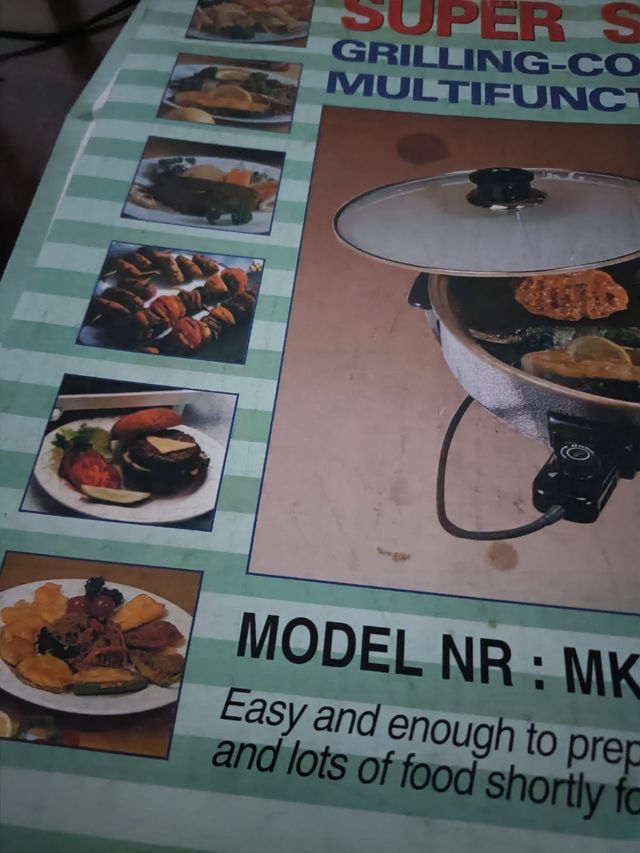 Sartén grill multifuncional negra