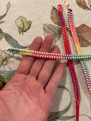 Tre bracciali della fortuna intrecciati di filo nu