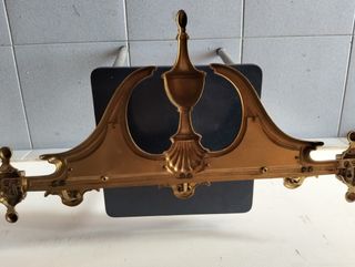 Colgador antiguo dorado laton