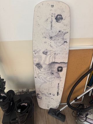 Tabla wakeboard 150 + botas 45