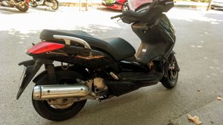 Scooter Yamaha YP125R. Soy titular.