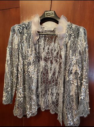 Vestido madrina gris pedrería