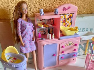 Happy Family Midge Barbie Embarazada