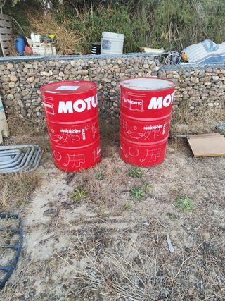 2 Bidones Motul - Metal