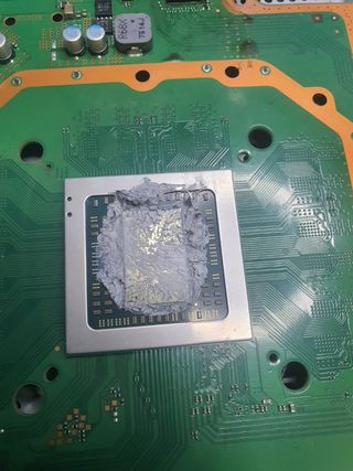 Cambio de metal liquido de PS5/pasta termica PS4/X