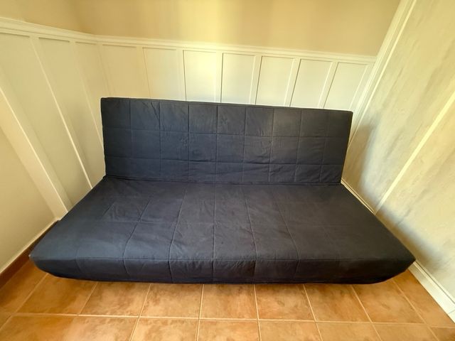 Sofá cama con cajón almacenaje,m y 2 cojines