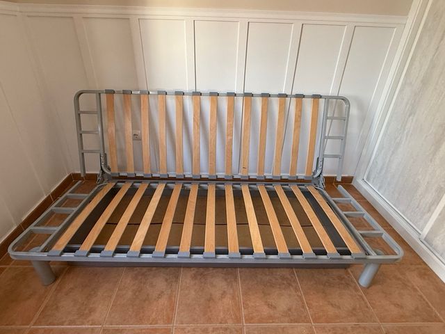 Sofá cama con cajón almacenaje,m y 2 cojines