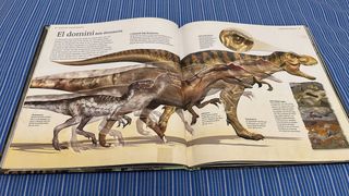 Dinosaures (Catalan Edition) tapa dura